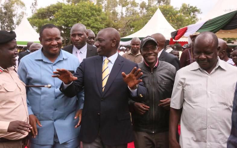 File image of DP Ruto flanked by leaders from Western Kenya at a past event in Bumula