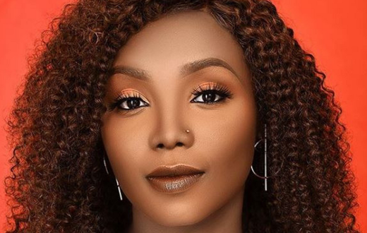 Kate Actress flaunts her curves as she turns 33