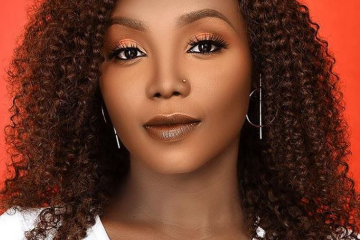 Kate Actress flaunts her curves as she turns 33