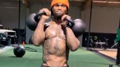 Take On a Total-Body Double Kettlebell Workout