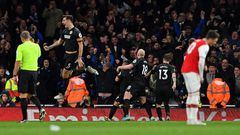 Brighton players celebrate Neal Maupay's winner against Arsenal
