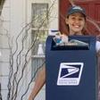 Jennifer Garner Dresses As Mailbox For Halloween