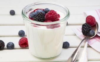 The Best Yogurt For A Low-Carb Diet