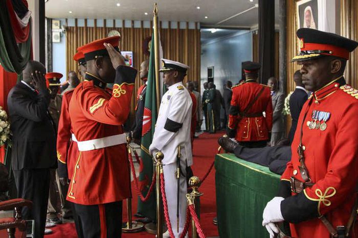 Kenyans viewing body of the late retired president Daniel Moi