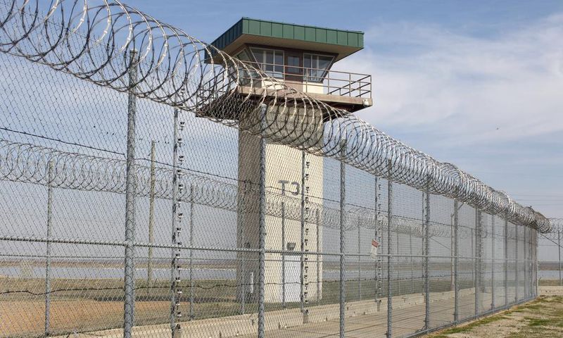 'A Bloodbath': 5 Dead as Gang Violence Rocks Mississippi Prisons