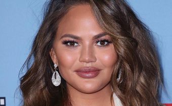 Chrissy Teigen Joked About AirPods, Twitter Reacts