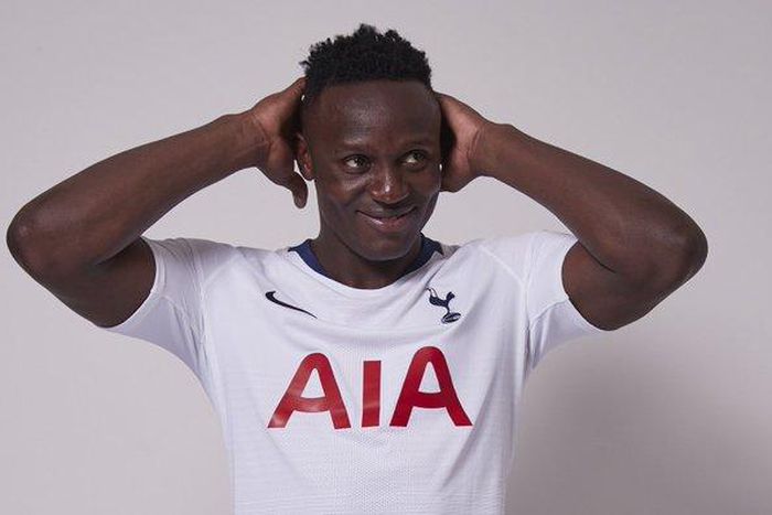 Victor Wanyama comes to the rescue of the needy, unveils beneficiaries of his scholarship program [Video]
