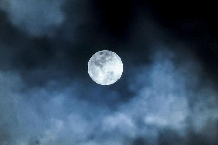 The New Moon In Scorpio Is Here To Shake Things Up