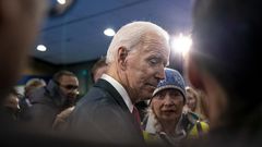 Bloomberg Nudges Into a Field Chock Full of Not-So-Sure Bets