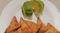 Recipe: Quick Beefy Mini-samosas with a Pulselive Twist