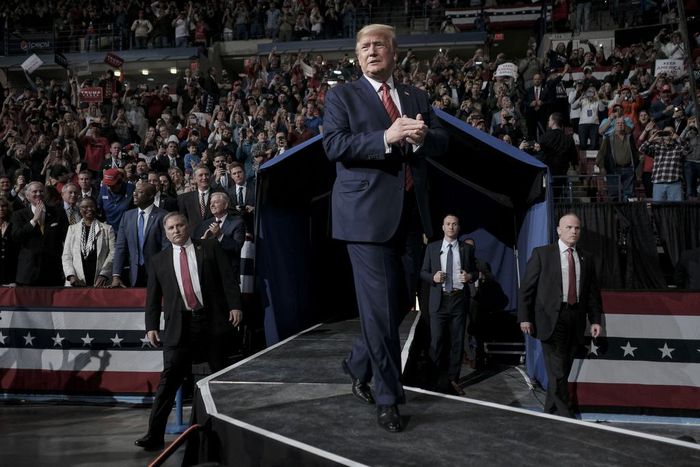 Trump Deems His Campaign Rallies 'Very Safe' Despite Coronavirus