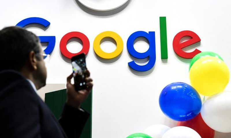 Google is said to be considering licensing deals with news media groups, which would be a shift in strategy for the internet giant