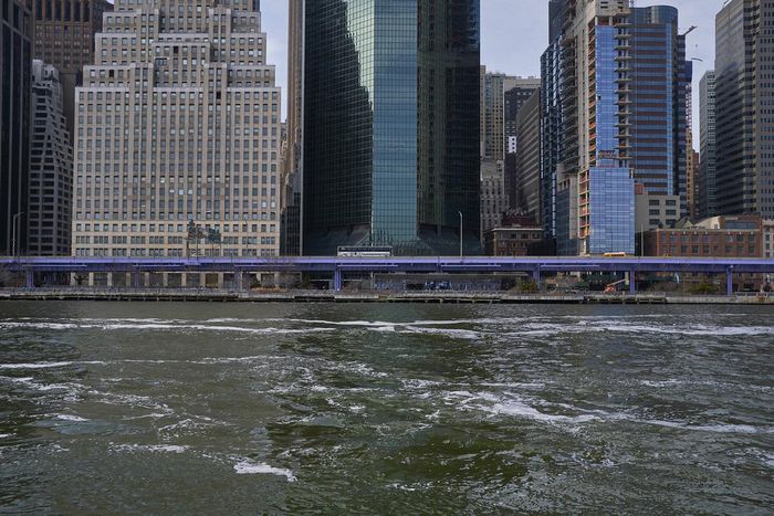 After Trump Mocks a Sea Wall in New York, Plan Is Abruptly Shelved