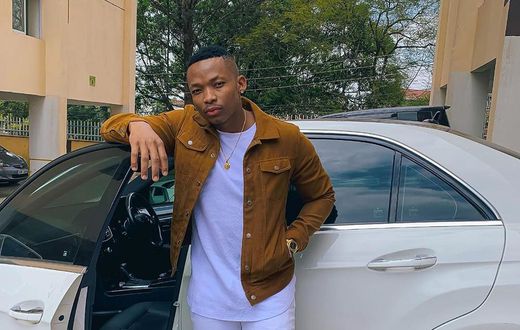 Otile Brown on the spot after knocking down 2 bodaboda riders outside City Club (Video)
