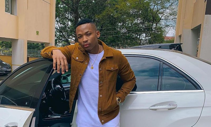 Otile Brown on the spot after knocking down 2 bodaboda riders outside City Club (Video)