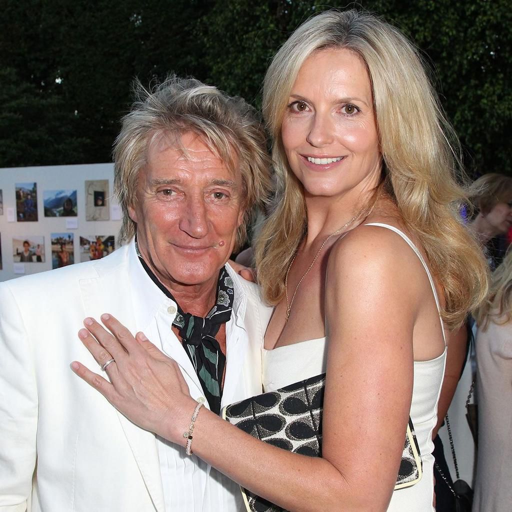 49 Celebrity Couples Who Make It Work Despite Huge Age Gaps