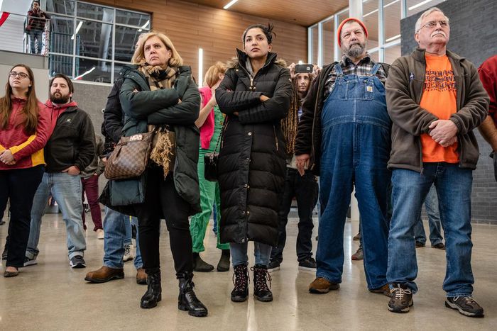 Iowans, Famously Indecisive, Worry the 2020 Race Is 'a Mess'