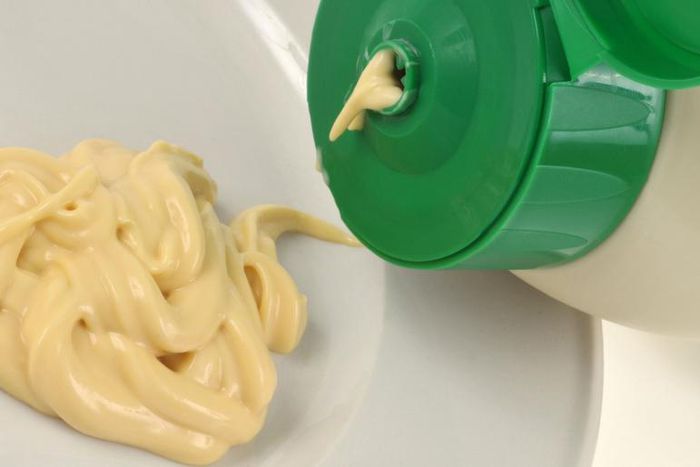 Dr. Pimple Popper Squeezes 'Mayonnaise' Cyst