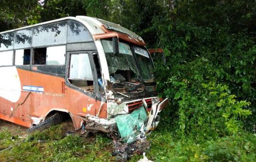 6 dead in grisly accident along major highway