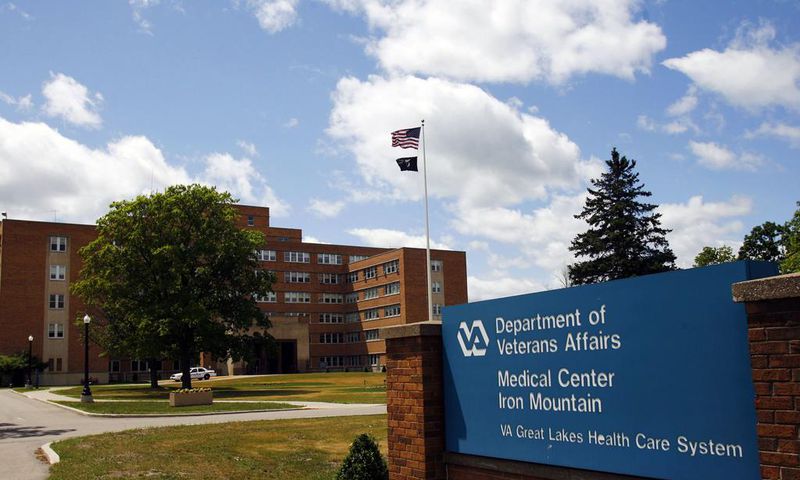 Early Problems as Trump's Signature Veterans' Health Plan Rolls Out