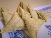 Recipe: Quick Beefy Mini-samosas with a Pulselive Twist