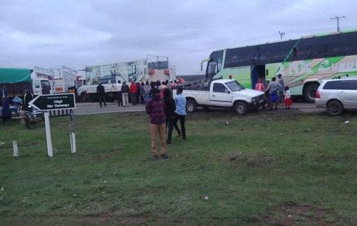 Anger, frustration following 15-hour traffic jam on major highway