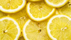 Pile of fresh lemon slices