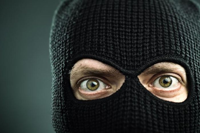 Watch Dr. Pimple Popper Pop A 'Mask' Of Blackheads