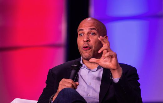 Democratic Candidates Rebuke Trump at Criminal Justice Forum