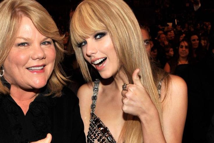 Taylor Swift's Mom Has A Brain Tumor