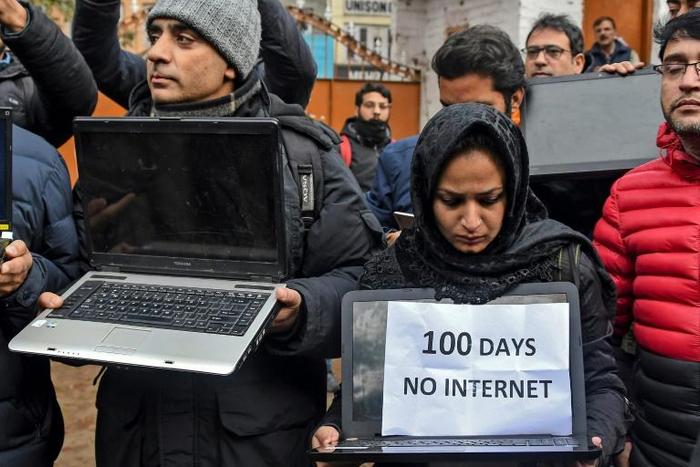 Dozens of journalists held a silent demonstration against the internet ban in Kashmir
