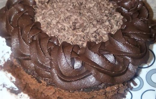 #RecipeWithAPulseliveTwist: Decadent Chocolate Fudge Cake with dark Chocolate Ganache