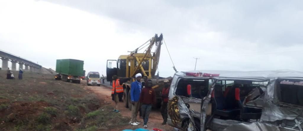 4 dead, 12 injured after lorry collided with matatu at Man Easters along Mombasa Road