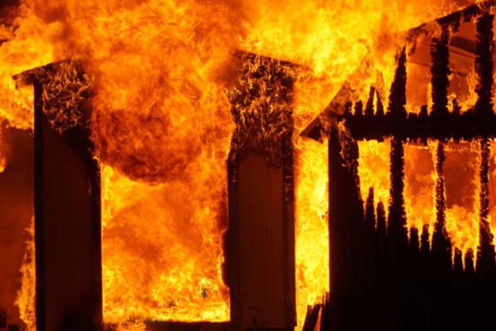 3 burn to death in tragic incident