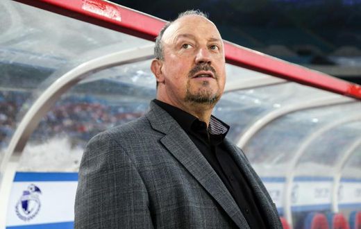 Staying in China - Dalian Yifang manager Rafael Benitez