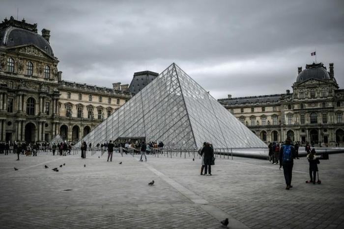 The Louvre, the world's most visited museum, did not open on Sunday due to staff's coronavirus concerns