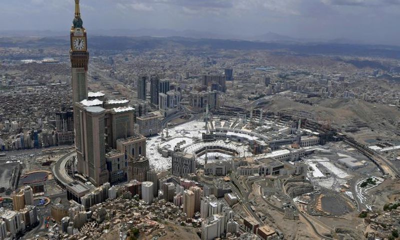 In the video, the young rapper from Mecca, who identifies herself as Asayel Slay, praises what she describes as bold women in Islam's holiest city