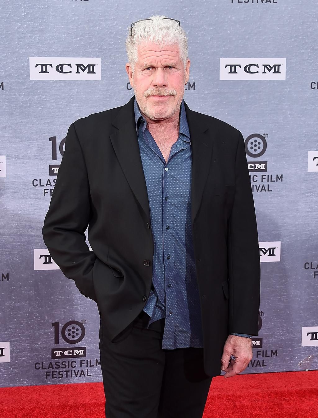 40 Single Celebrities Over 40 Years Old