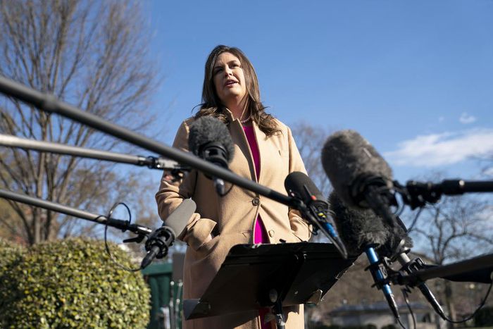 Sarah Huckabee Sanders Apologizes for Mocking Biden's Remarks on Stuttering