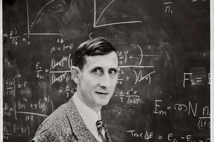 Freeman Dyson Dies at 96; Wrestled With Questions of Physics and Morality