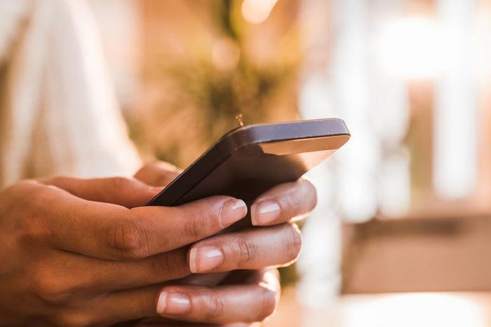 Is Double Texting Okay? Experts Tells The Truth