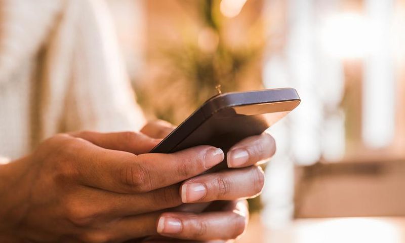 Is Double Texting Okay? Experts Tells The Truth