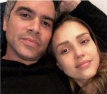 Jessica Alba And Cash Warren’s Body Language Says Their Marriage Is Legit