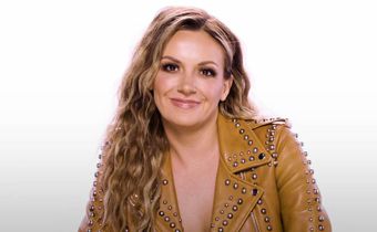 Carly Pearce Would Double Date With Chrissy & John