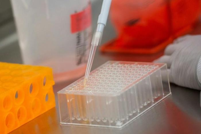 Mmore than 100 vaccine research projects are under way around the world, according to an analysis published Monday