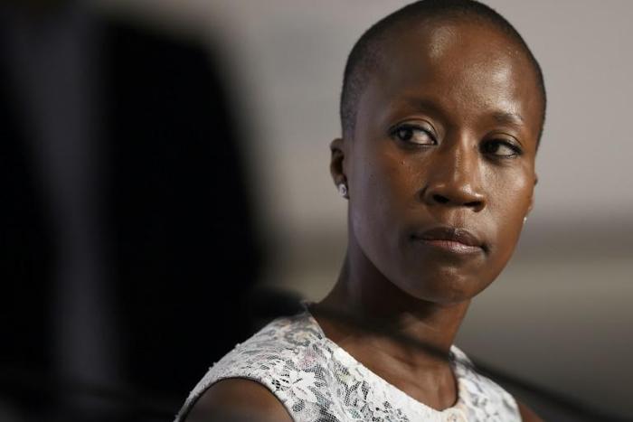 The Malian singer Rokia Traore is fighting a Belgian arrest warrant over a child custody dispute.