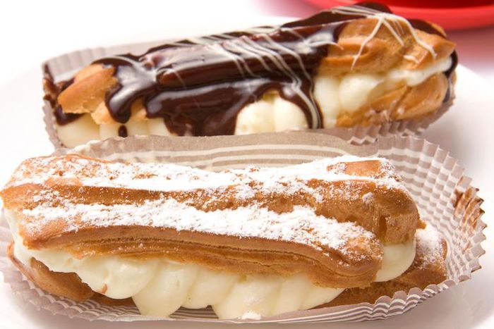 Dr. Pimple Popper Squeezes ‘Eclair Filling’ Cyst