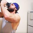 Bodybuilders Try 'Flexible Dieting' for 30 Days