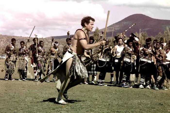 Johnny Clegg is shown wearing traditionnal Zulu garb during his wedding with Jennifer Bartlett in 1989