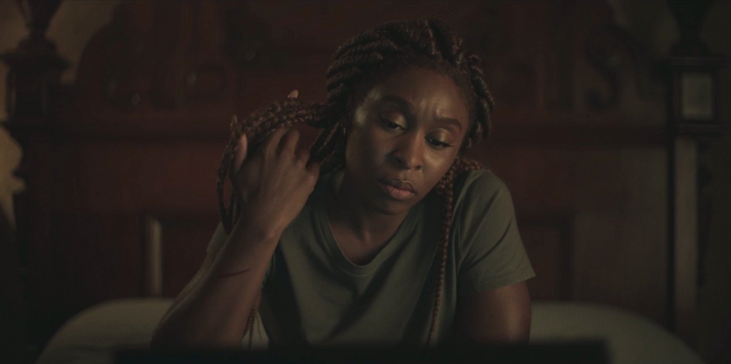 holly the outsider scratch ending